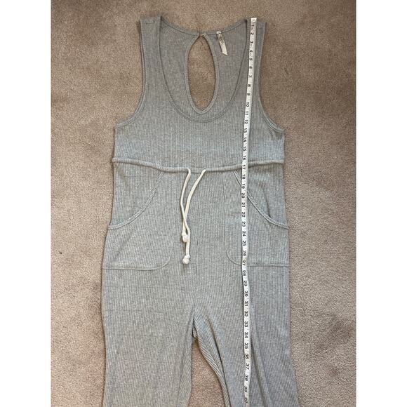 Intimately Free People Ribbed Knit Jumpsuit Overalls Size XS Gray Soft Slouchy - Picture 7 of 9